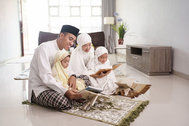 Balancing Deen and Duniya: A Guide to Islamic Parenting in the Modern World