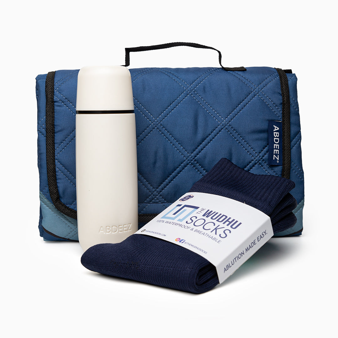 A front view image showing products included in the bundle (portable bidet, the wudhu socks and salahtrek)